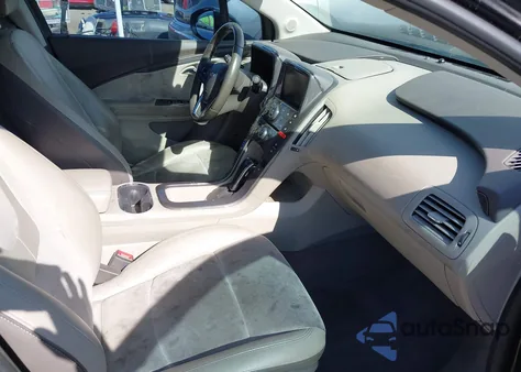 2015 Chevrolet Volt из США, поврежденный, VIN 1G1RB6E45FU112206